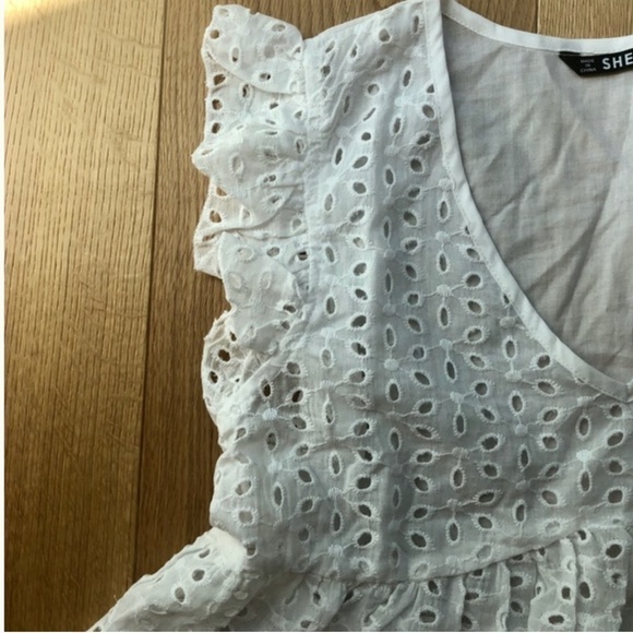 NWT SHEIN White Eyelet Sleeveless Blouse -  XS - Picture 9 of 13